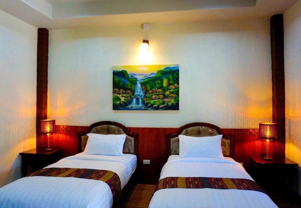 Punyin Hotel Inthanon -ปั้นหยิ่น โฮเทล تشوم تونغ المظهر الخارجي الصورة