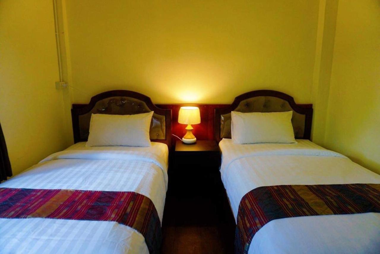 Punyin Hotel Inthanon -ปั้นหยิ่น โฮเทล تشوم تونغ المظهر الخارجي الصورة