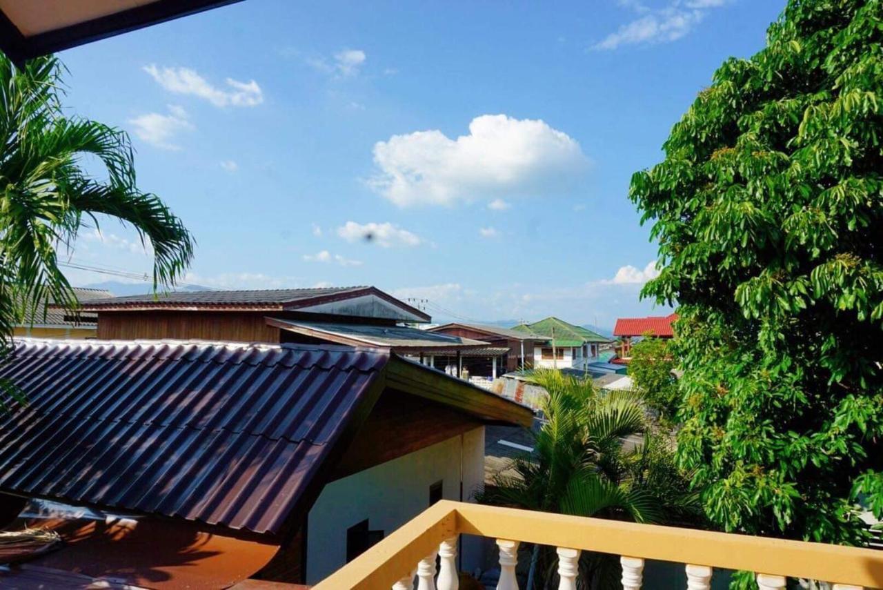 Punyin Hotel Inthanon -ปั้นหยิ่น โฮเทล تشوم تونغ المظهر الخارجي الصورة